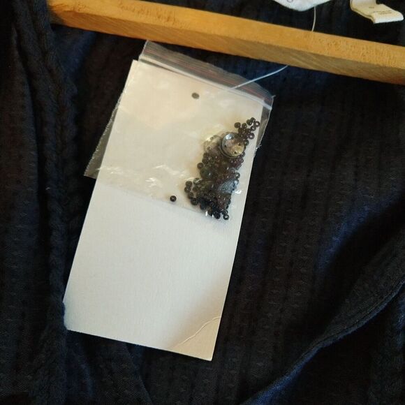 Soft Surroundings Chandra Top Size S NWT Cold Shoulder Beaded Tassel Boho Rayon - Picture 8 of 9